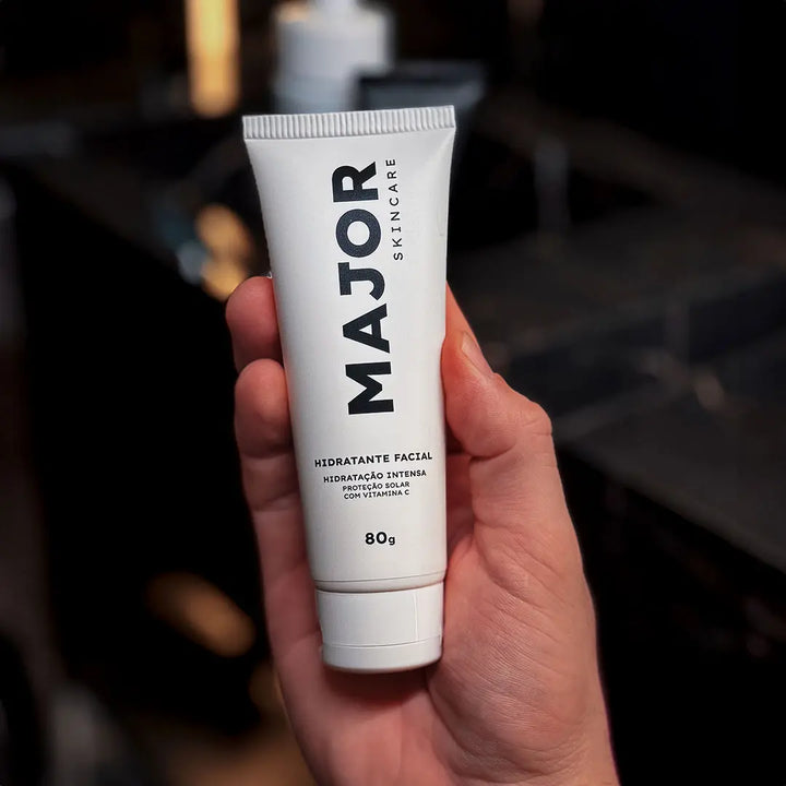 Hidratante facial Major para todo tipo de pele com vitamina C e proteção solar